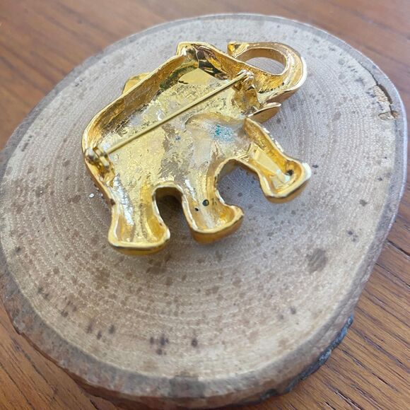 Vintage Gold Crystal Faux Diamond Green Emerald Eye Elephant Pin Brooch - Picture 6 of 6